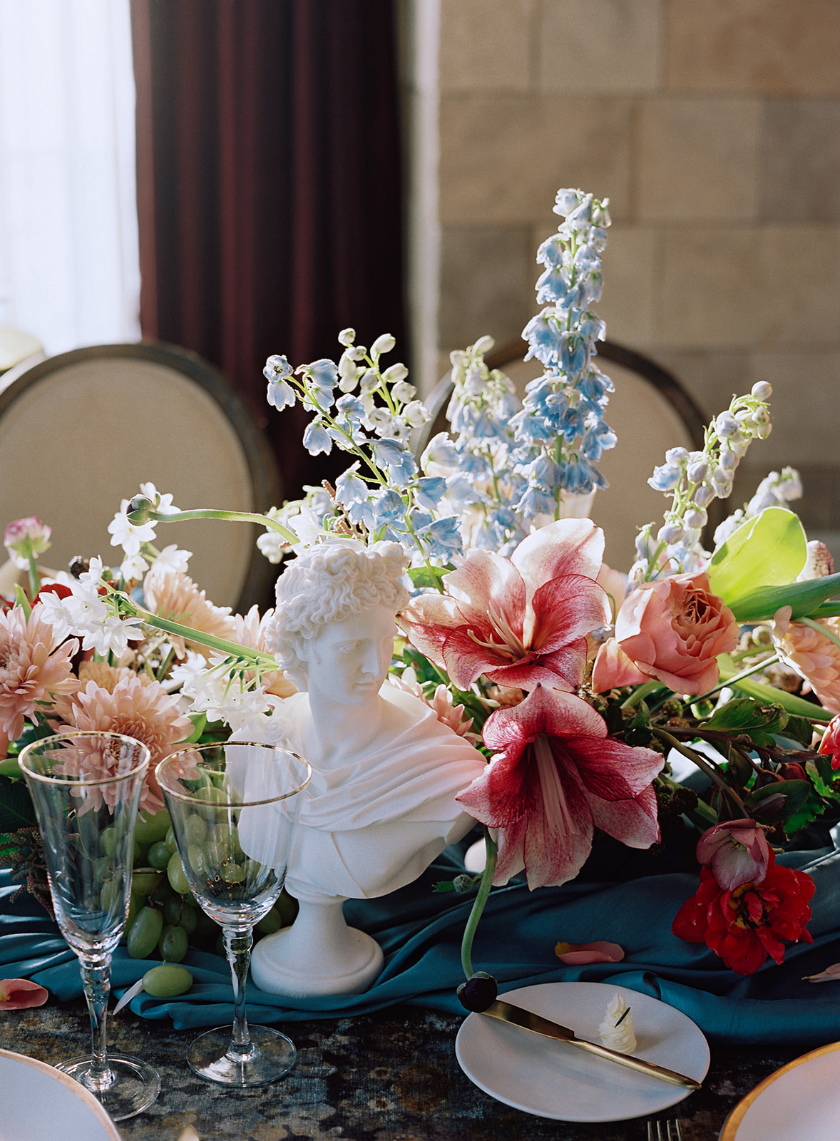 Dutch Masters Wedding Table