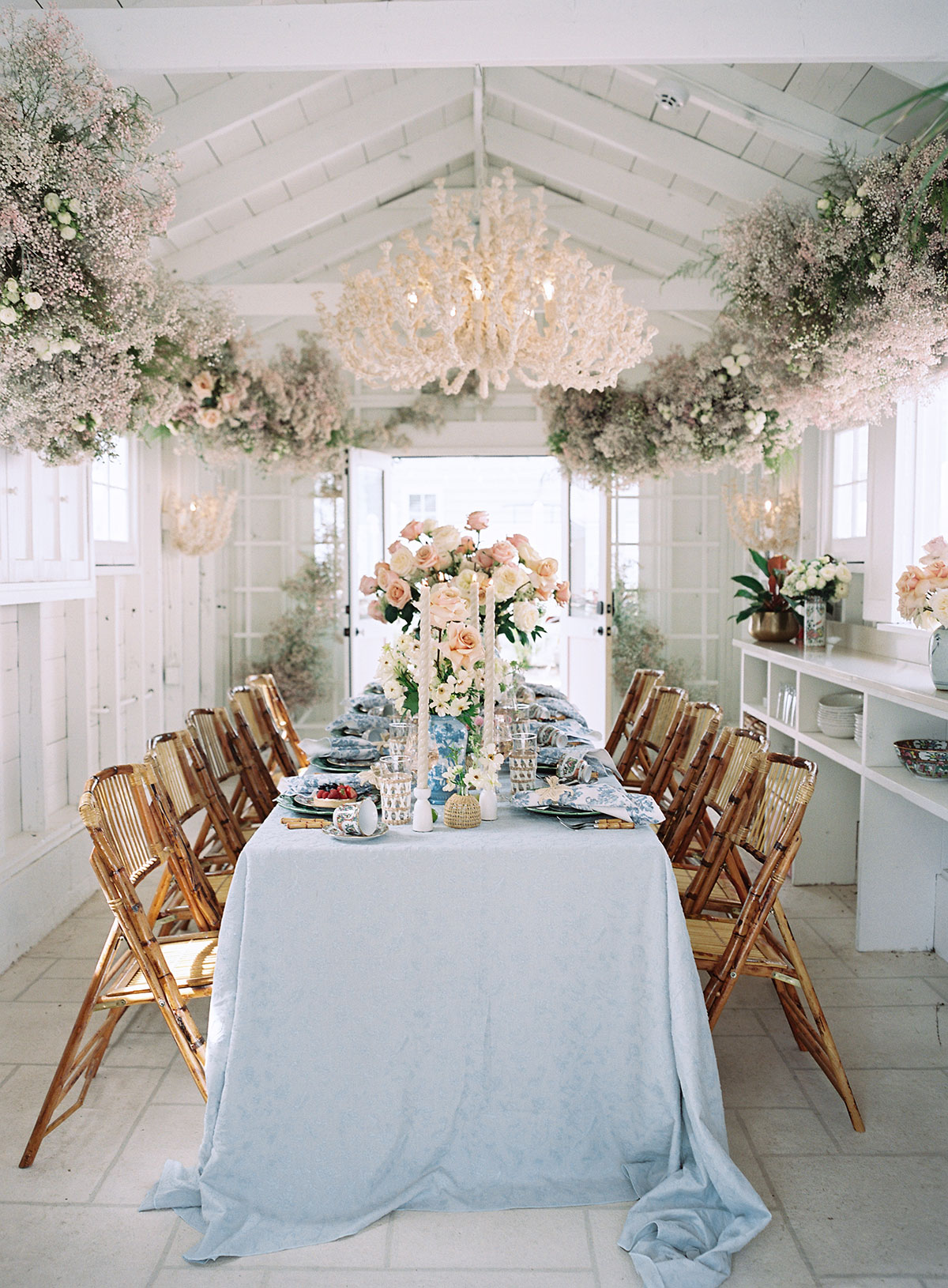 chinoiserie table design